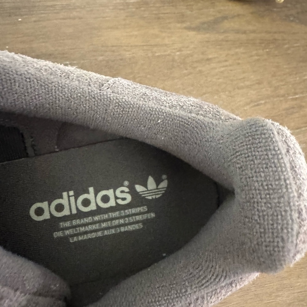 NWOT adidas campus 00s Gray Suede Sneakers with Gum Sole - Picture 2 of 3